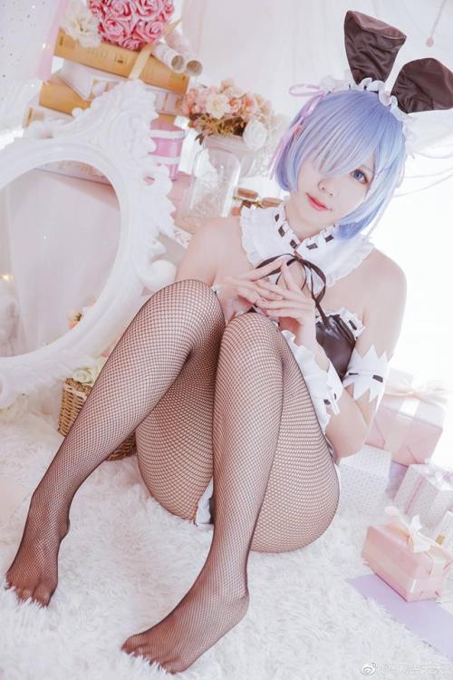 sexywaifucosplay:Character : Rem Anime : Re:Zero Cosplayer :...