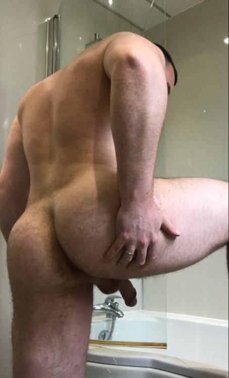 filthandkinkcum:dazedmc23:Djpjm1Daddy bear needs his ass...