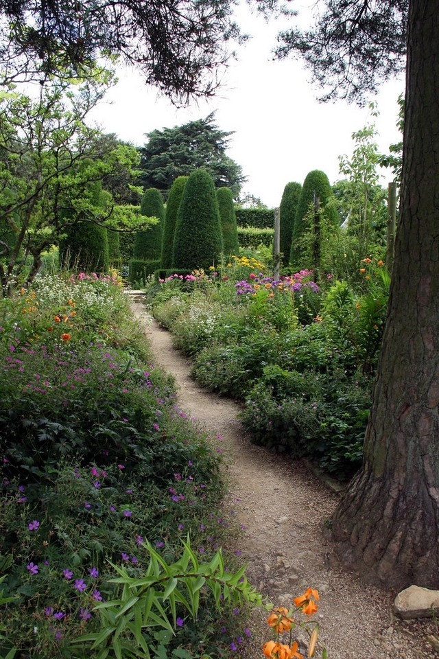 Flower Love — Hidcote Manor Garden (NT) Flickr.com