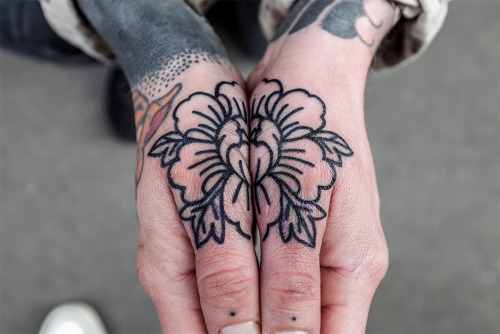 handinglovetattoo:By Hfelectrictattoo from Hand in glove...