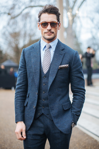 Blue three piece suit. Kind of a retro look :) ... | Hommism