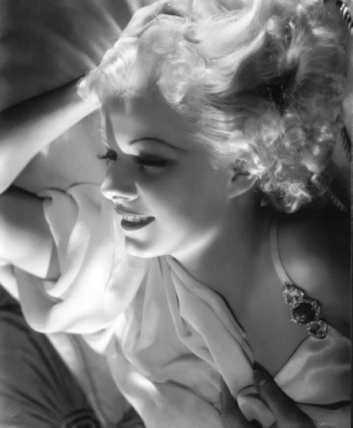 wehadfacesthen:Jean Harlow, 1935, photo by George Hurrell