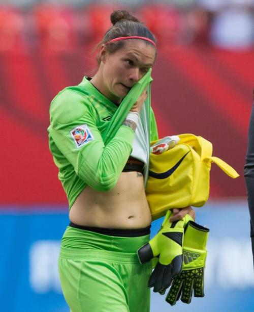 fuckyeahtanc:Canada goalkeeper Erin McLeod wipes tears from...