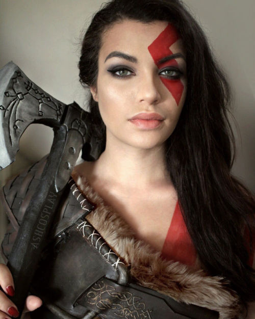 love-cosplaygirls:Kratos