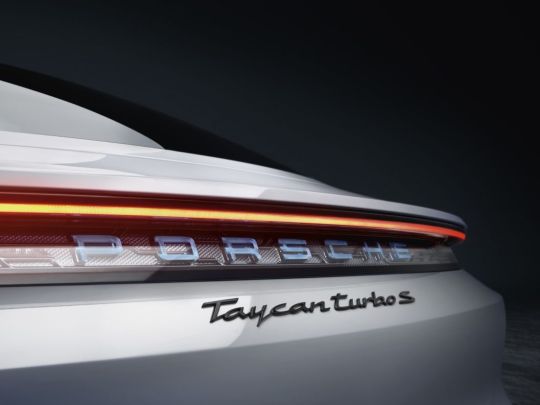 porsche taycan 11 Carros elétricos