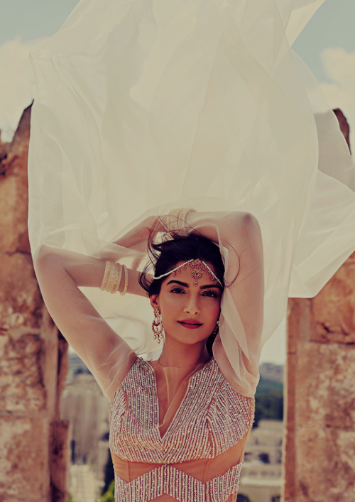 aashiqaanah:Sonam Kapoor for Harper’s Baazar Bride June...