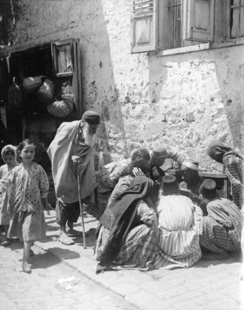 tanyushenka:Public Letter-writing, Palestine.