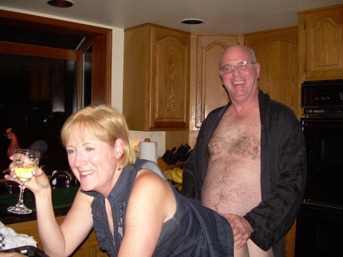 lordpicanus:rizzwan1234:greydaddylover:Horny couples and...