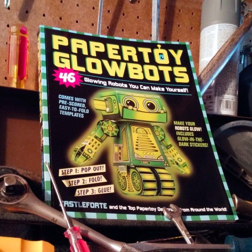 Papertoy Glowbots 46 Glowing Robots You Can Make Yourself