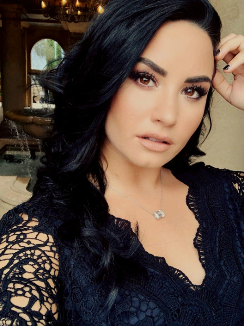 demetria lovato.  - Página 36 Tumblr_pogkpbhxrI1u6sj2lo1_500