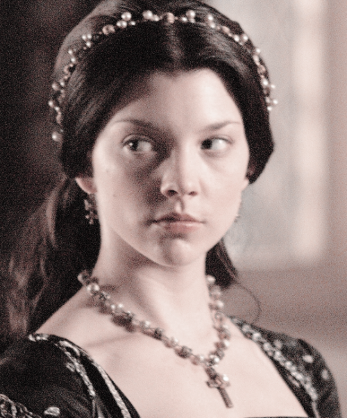 anneboleynqueen:official promotional photography for the tudors...