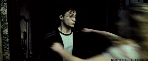 Risultato immagini per harry hermione hug gif"