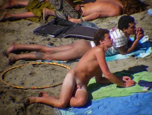 Male Nudism - Be proud of your body