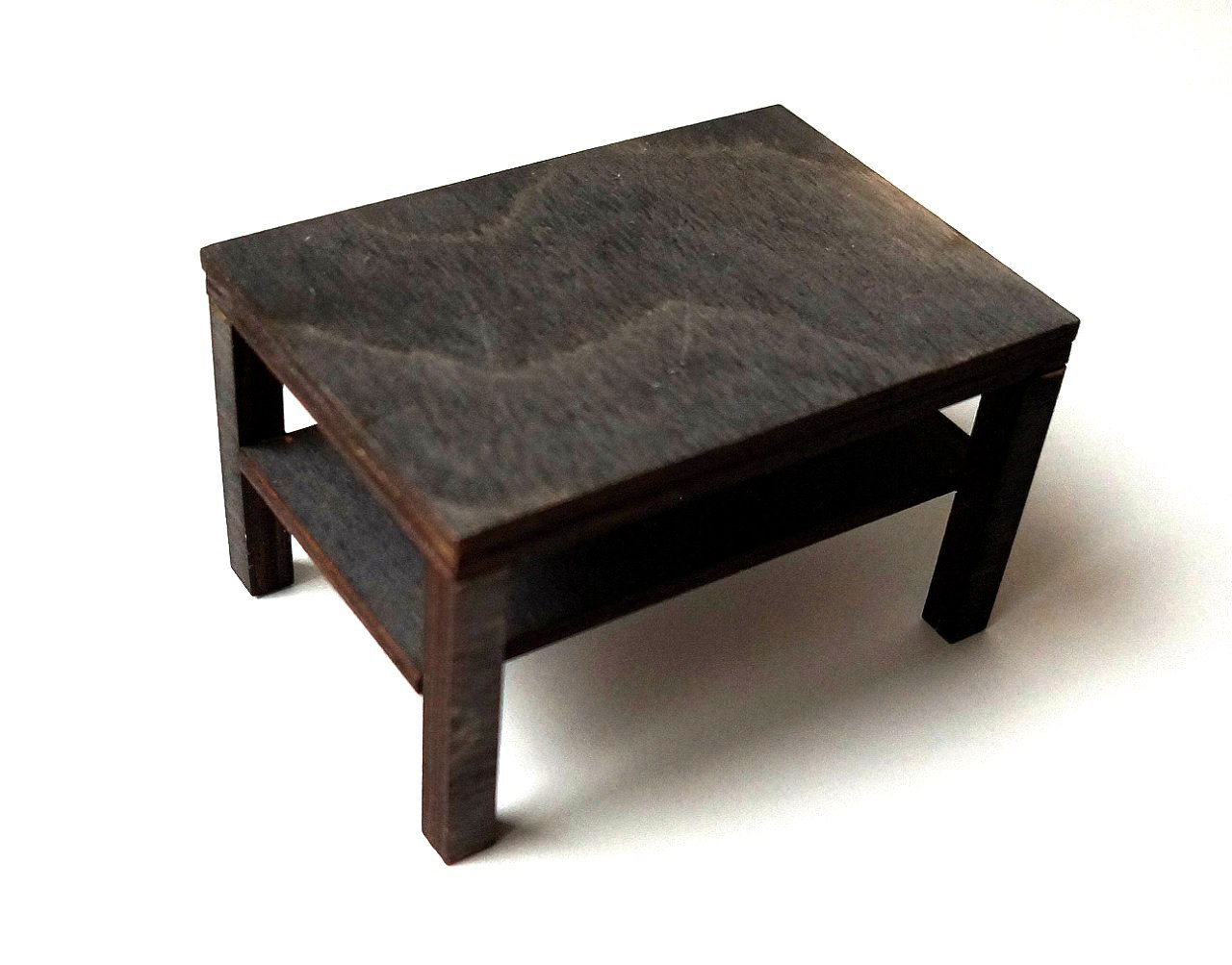Dream Studio Tutorials — Assembling Doll Coffee Table #<b>1</b>: Tutorial