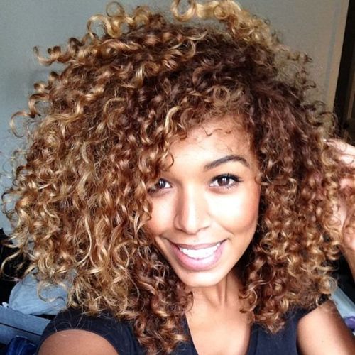 naturalhairqueens:curly haired beauty!