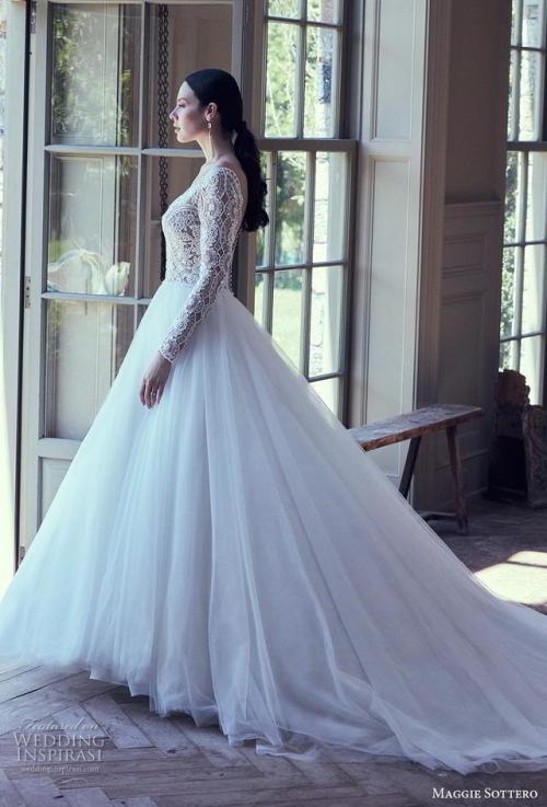 (via Maggie Sottero Spring 2019 Wedding Dresses — “Alistaire”...