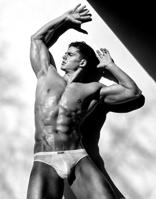 elijah120607:Pietro Boselli (Italy, 29, 1.85m)＠Flaunt -...