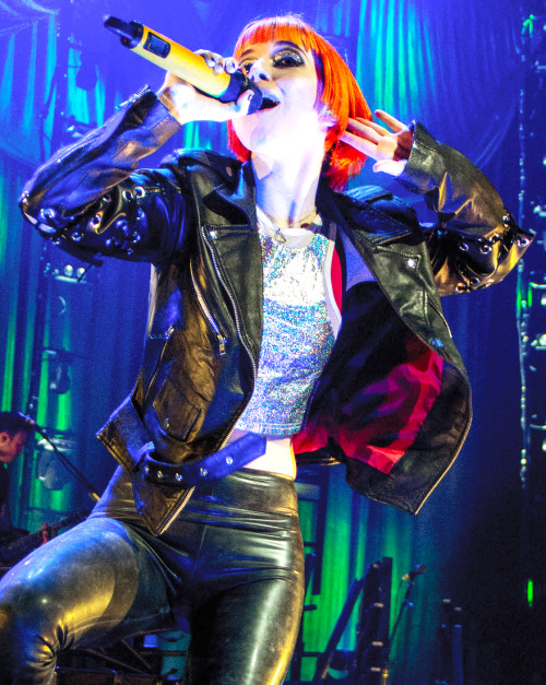 my edit paramoreedit edit paraedit hayley williams paramore live band