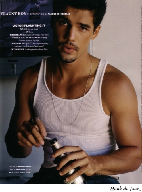 Your Hunk of the Day: Steven Strait http://hunk.dj/6921