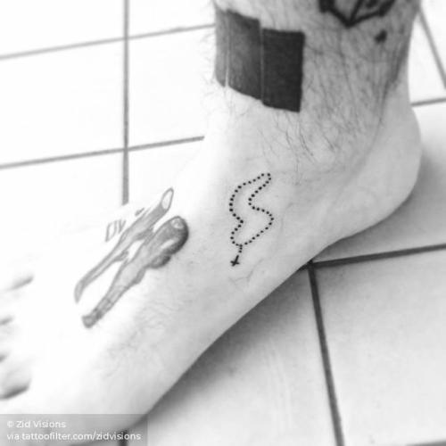 By Zid Visions, done at 19:28 Tattoo Club, Berlin.... rosary;micro;foot;zidvisions;hand poked;facebook;twitter;religious