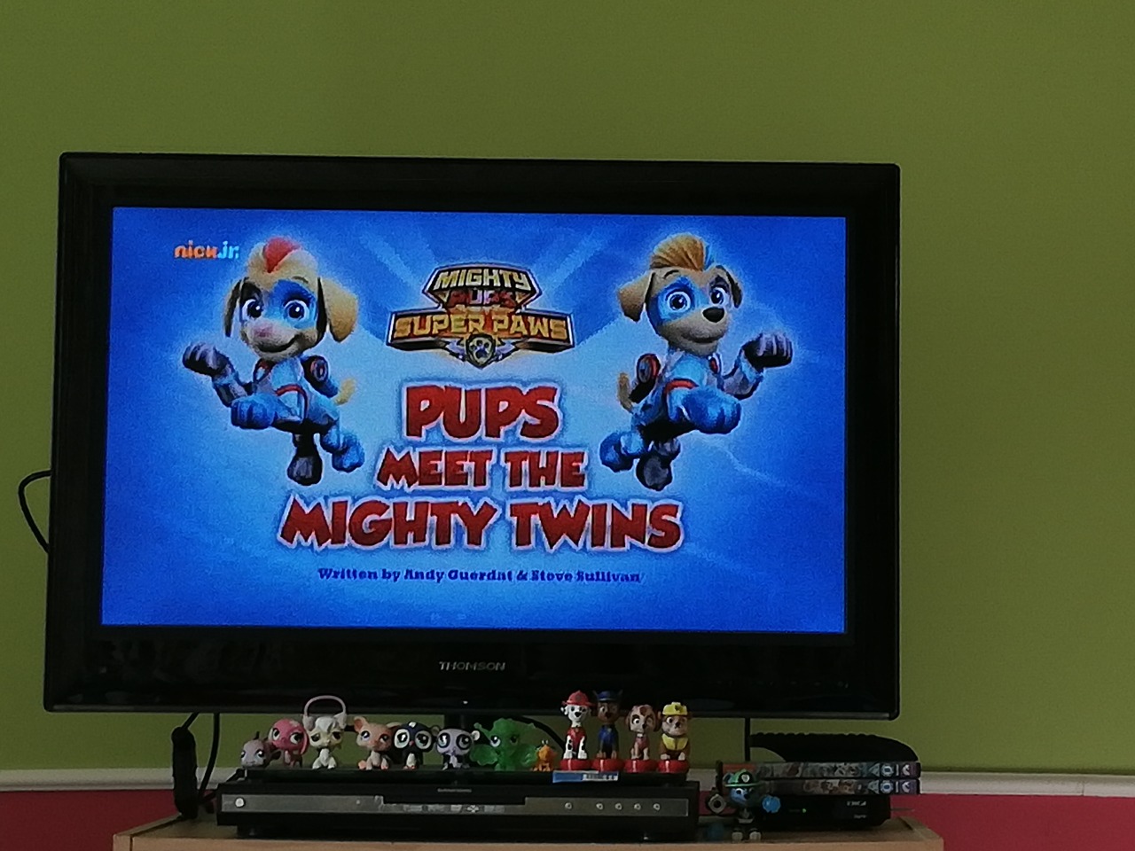 Mighty Pups Ella Tuck Ausmalbilder / Tuck and Ella aka The Mighty Twins