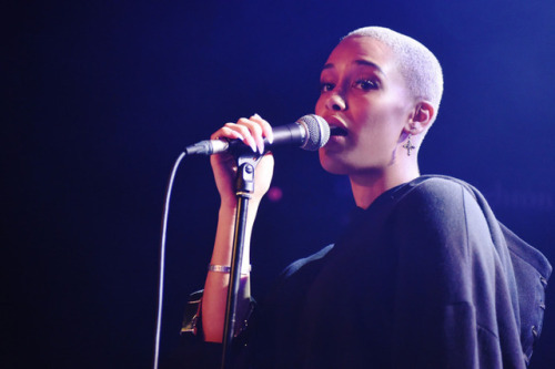 fansofjorja:Jorja Smith performing in Brighton, April 2018