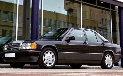 crazyforcars:Mercedes 190E 2.6 Sportline