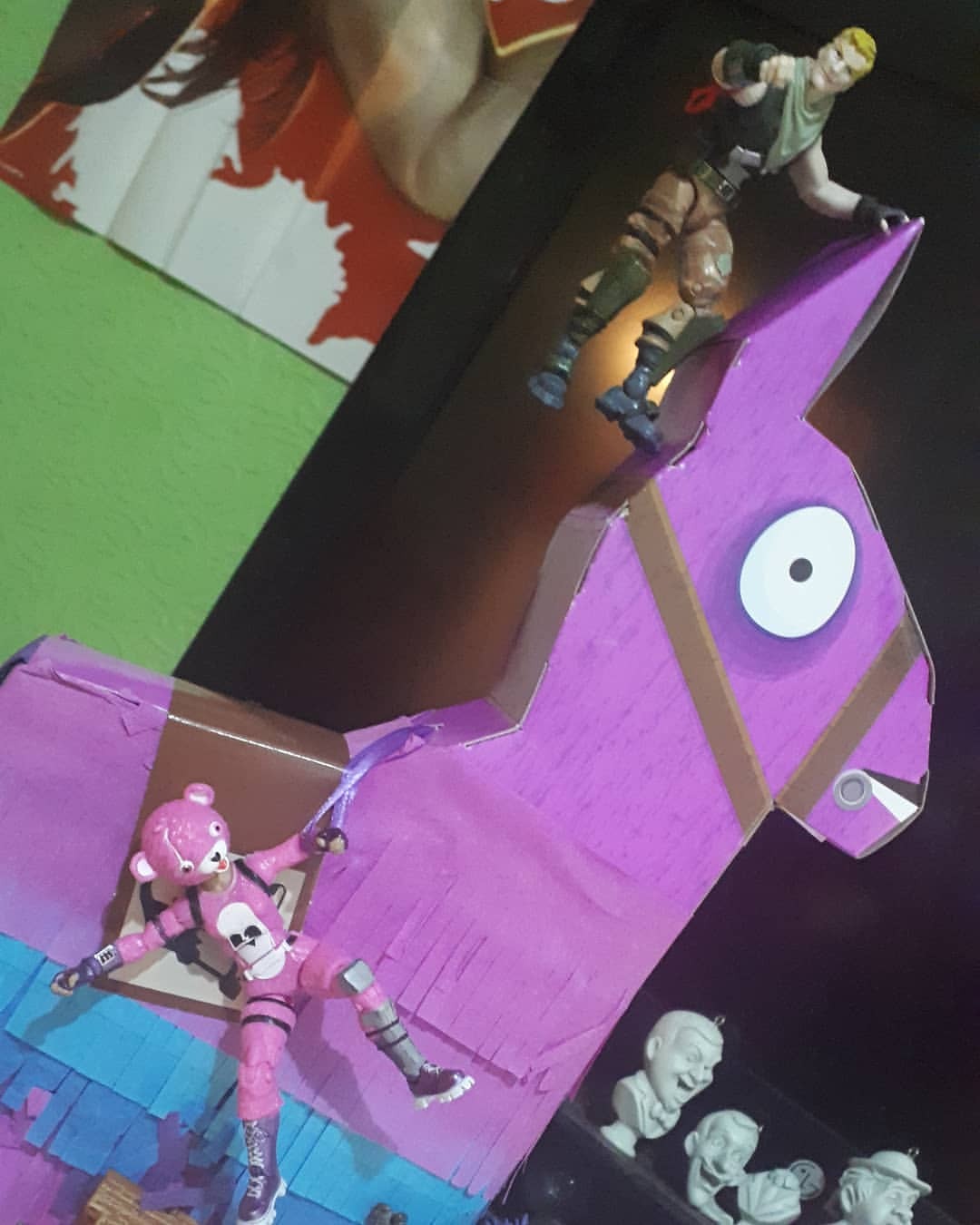 fortnite llama drama loot pinata unboxing jazwares fortnite toy review https youtu - fortnite llama drama loot pinata unboxing