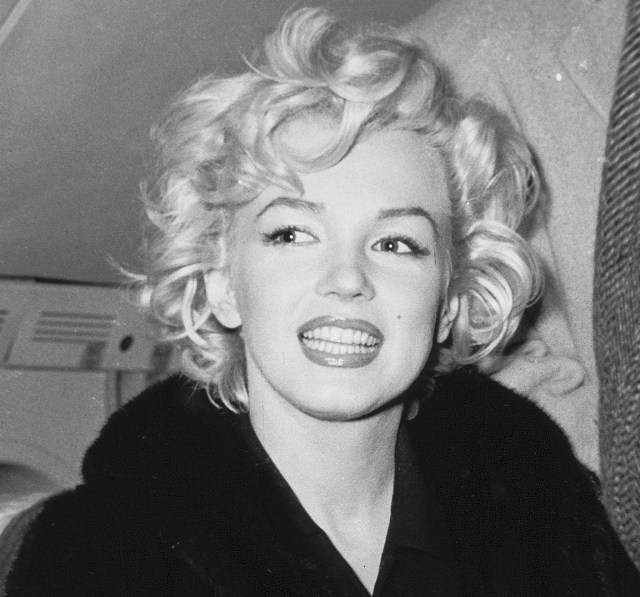 Marilyn Monroe (gatabella: Marilyn Monroe on her honeymoon in...)