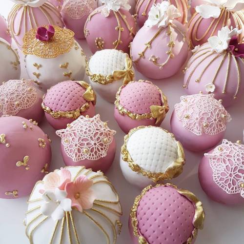 inkxlenses:Princess Sugar Candies | © Leyara Cakes