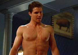 robbie amell the babysitter