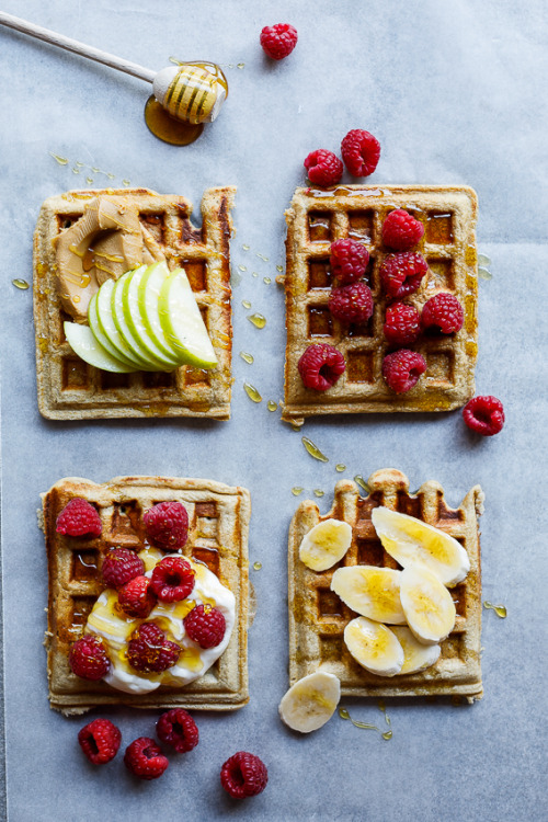 sweetoothgirl:easy healthy banana oat waffles