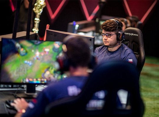 Los protagonistas del torneo Red Bull Solo Q dan sus impresiones de cara a los octavos de final