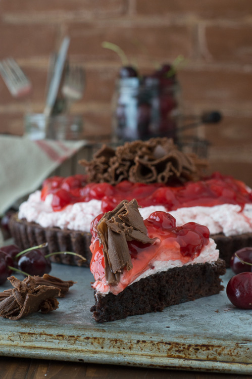 sweetoothgirl:Cherry Brownie Tart