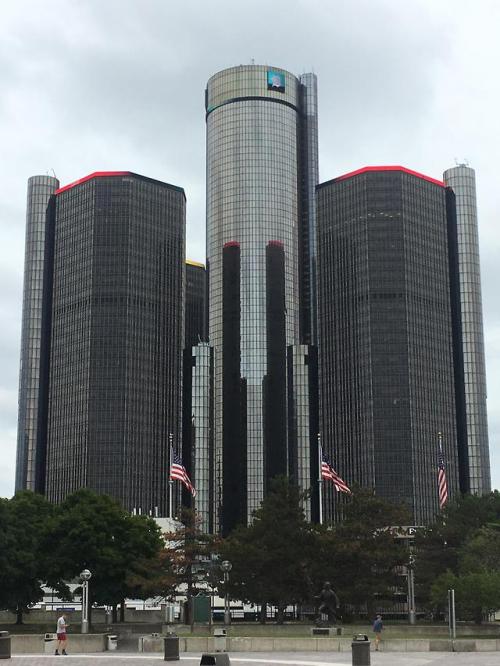 evilbuildingsblog:The overlords of Detroit