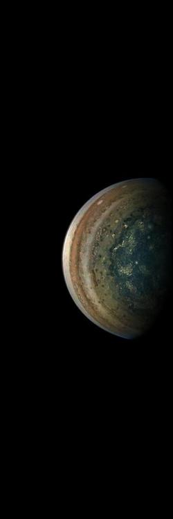 cosmicdustpw:Jupiter in the Rearview Mirror [1800 x 5399] by...