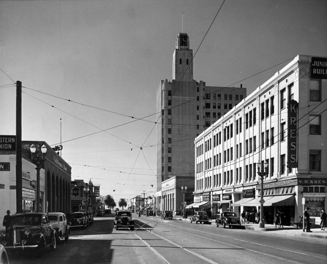 USC Libraries — Circa 1940 view of the end of Santa Monica...