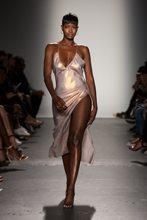 feministes:laquan smith spring 2019