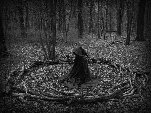 littlefucklucifer:Alone in the woods…