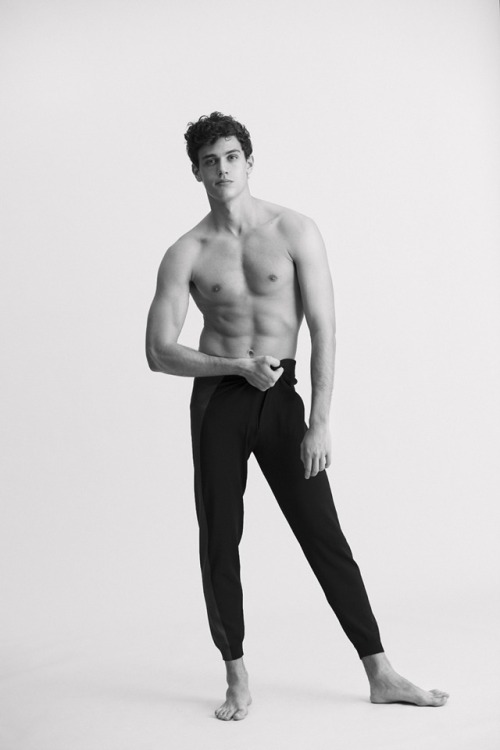 thejoyseeker:Xavier Serrano for Glamour Spainphotography by...