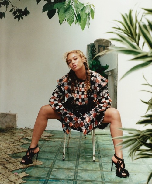 im-prada–u-nada:Beyoncé for Vogue Magazine, September...