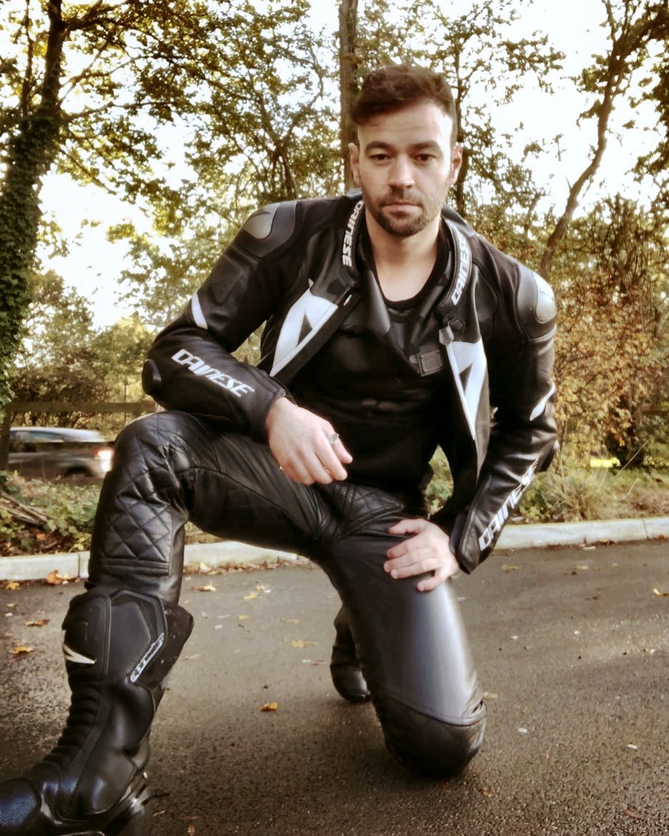 Punkerskinhead — garsdecuir: Anthony handsome black leather biker