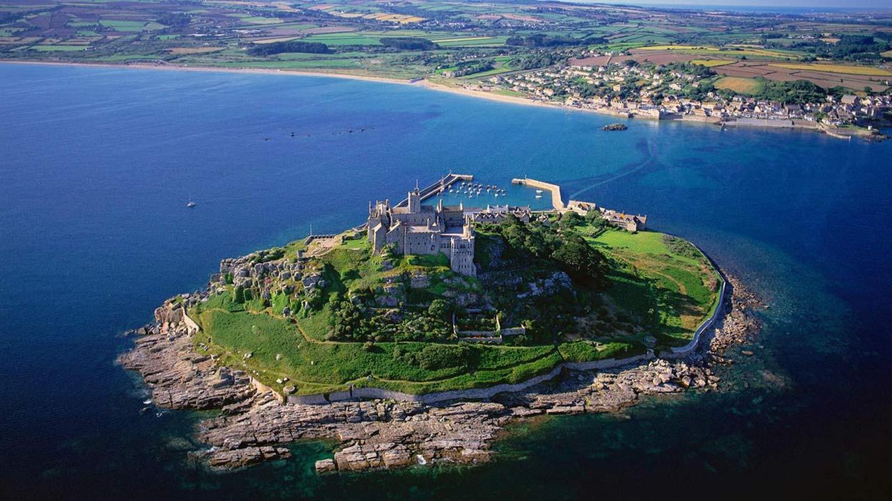 castlesandrampants: “St. Michael’s Mount - Castles of the UK and Ireland (18/?) ”