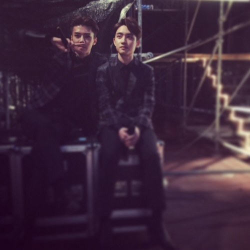 brbcrawlingtokorea:Kyungsoo and Sehun in oohsehun updates