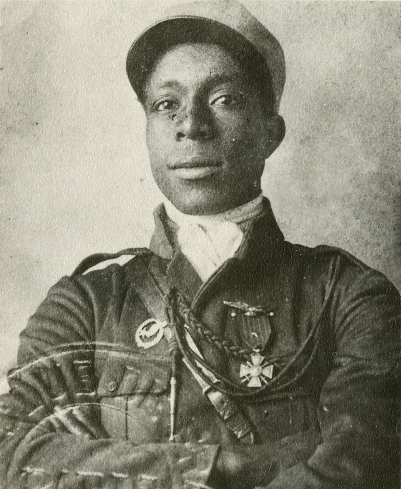 Eugene Bullard, the first African-American... - Men in Uniform