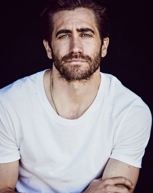 thewife101cevans:dailygyllenhaals:Jake Gyllenhaal for GQ Style...