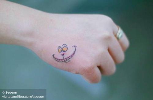 By Seoeon, done in Seoul. http://ttoo.co/p/33336 alice in wonderland characters;alice in wonderland;cartoon character;cartoon;cheshire cat;disney character;disney s cheshire cat;disney;facebook;fictional character;film and book;hand;seoeon;small;twitter