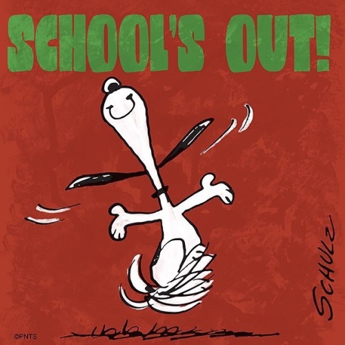 christmas school is out peanuts and snoopy via charliebrown101