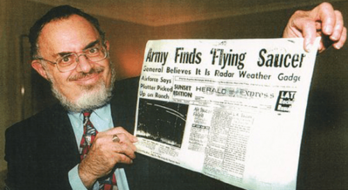 earth-visitors:Stanton T. FriedmanStanton Terry Friedman...