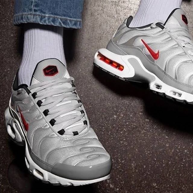 nike air max plus sportscene